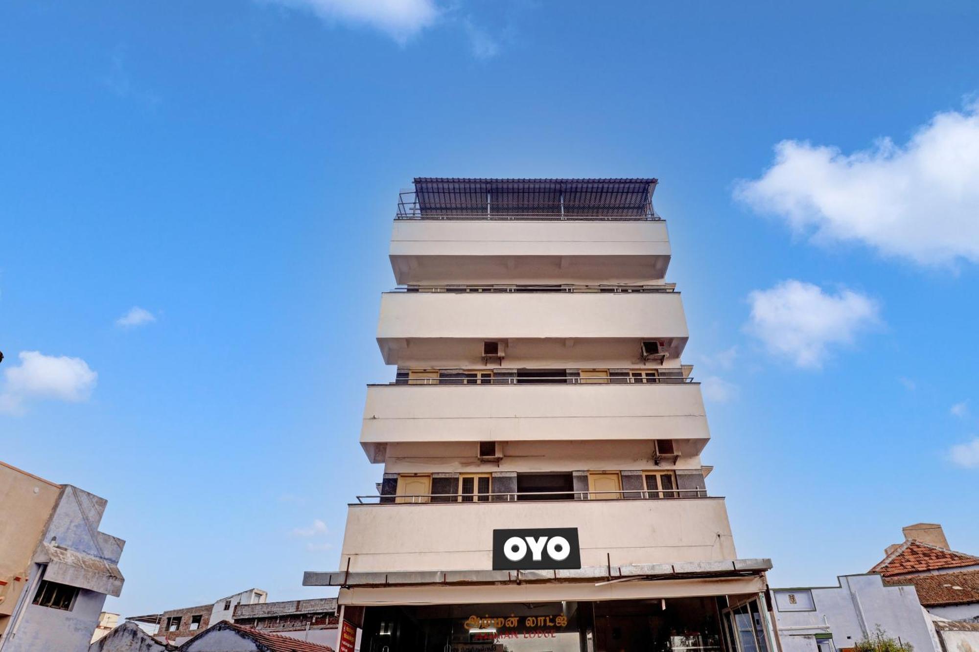 Oyo Flagship Amman Lodge Chennimalai المظهر الخارجي الصورة